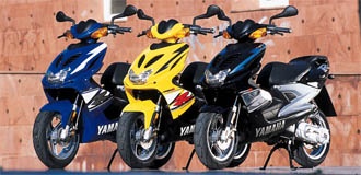 2002-Aerox Extreme Blue (DPBMC), 2002-Aerox Impact Yellow (CPY), 2002-Aerox Midnight Black (BL2)