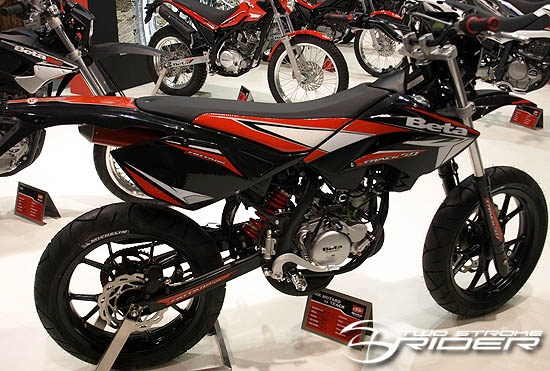 beta_rr_motard_50_trackside_550
