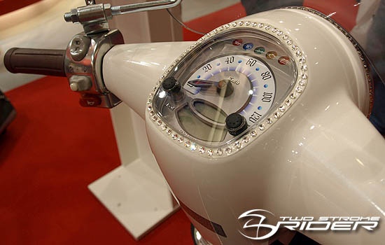kymco_new_sento_cockpit_550