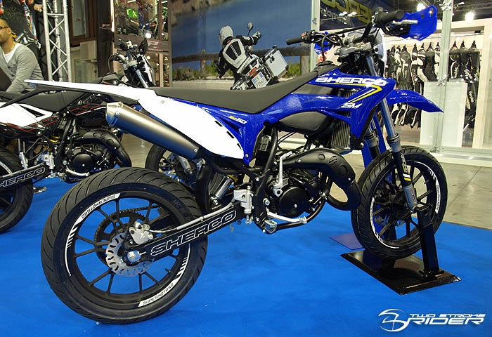 se50r_racing_blue_004_700